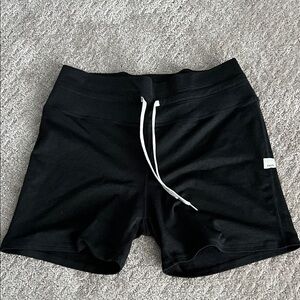 Vuori halo shorts